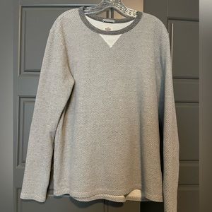 Marine Layer Men’s Gray and White Stripped Sweater/Sweatshirt, size Med/Large